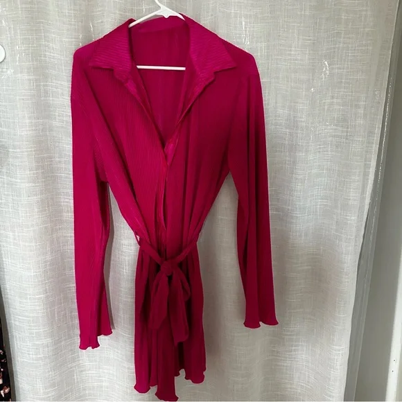 SOLD Hot pink flowy ribbed dress - Picture 2 of 4